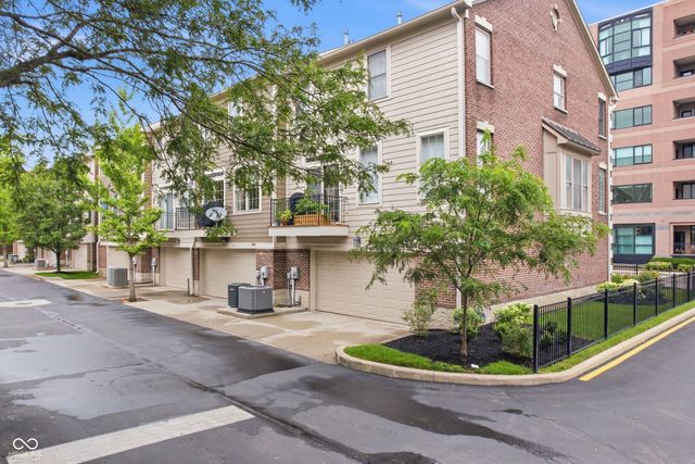 240 N New Jersey Street, Indianapolis, IN 46204