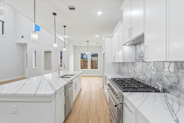 11626 Flintlock Road, La Porte, TX 77571