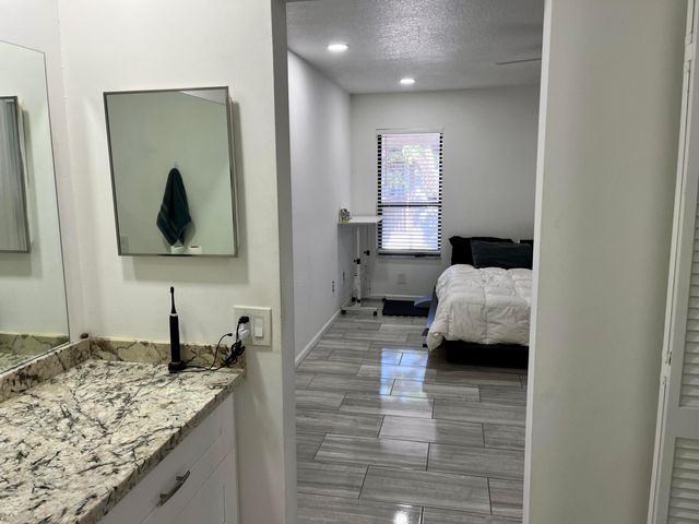 9316 Sabal Ridge Circle B, Boca Raton, FL 33428