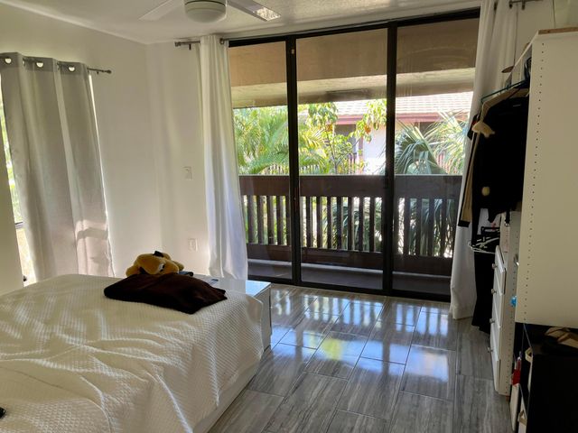 9316 Sabal Ridge Circle B, Boca Raton, FL 33428