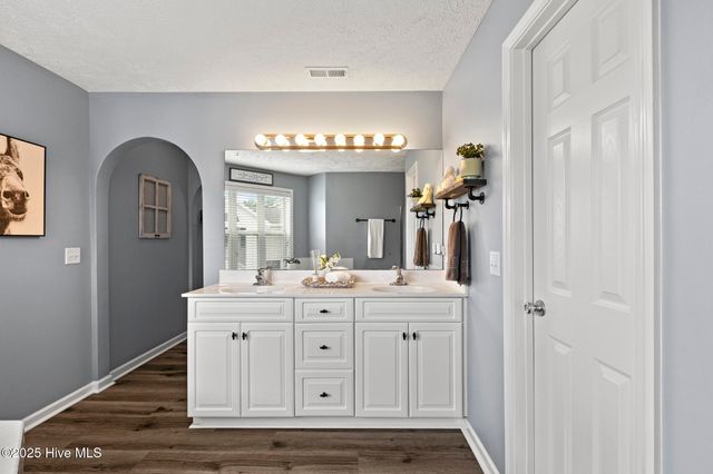 625 Spencer Farlow Drive 20, Carolina Beach, NC 28428