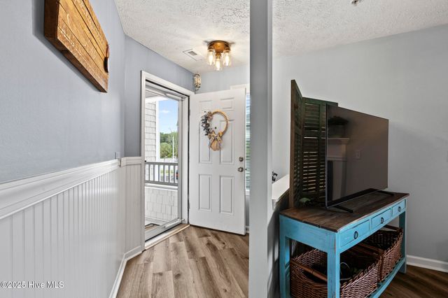 625 Spencer Farlow Drive 20, Carolina Beach, NC 28428