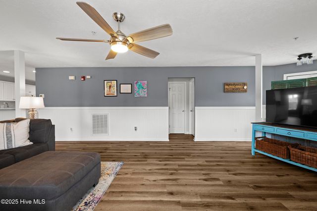 625 Spencer Farlow Drive 20, Carolina Beach, NC 28428