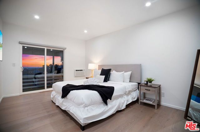 1701 Viewmont Drive, Los Angeles, CA 90069