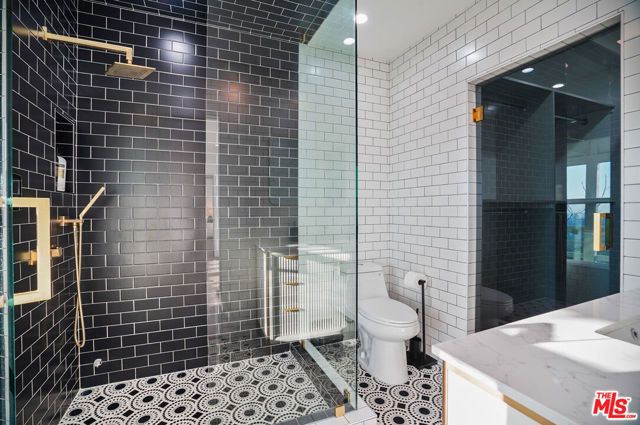 1701 Viewmont Drive, Los Angeles, CA 90069