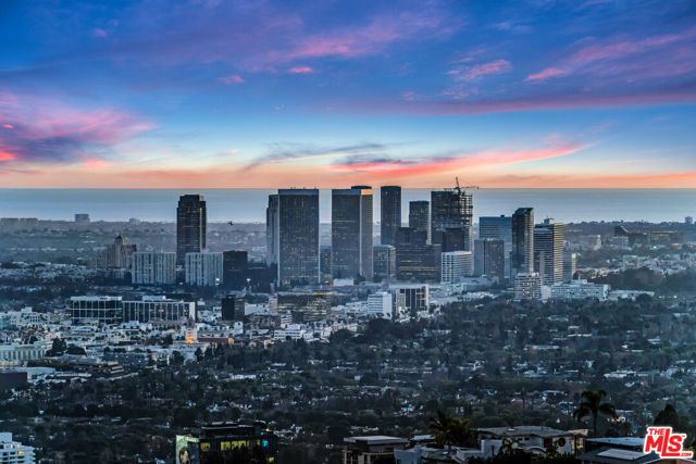 1701 Viewmont Drive, Los Angeles, CA 90069