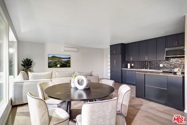 1701 Viewmont Drive, Los Angeles, CA 90069