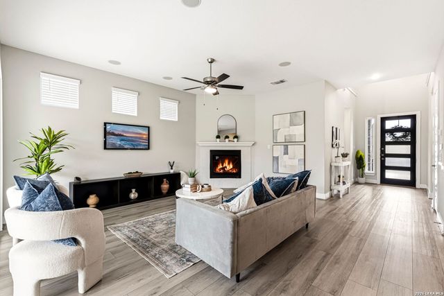 24734 Resort Parkway, San Antonio, TX 78261
