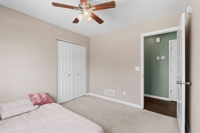 527 Pond View Drive SE, Lonsdale, MN 55046