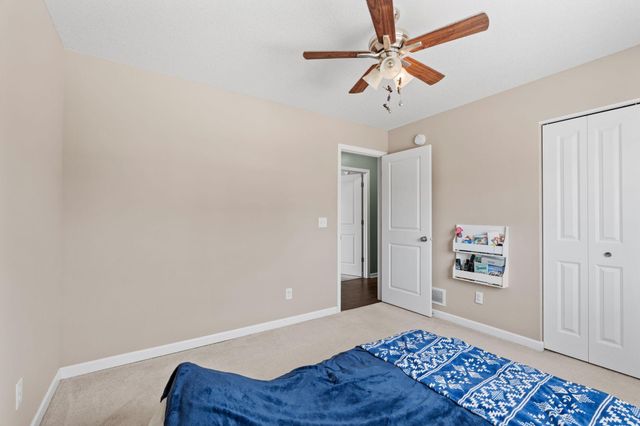 527 Pond View Drive SE, Lonsdale, MN 55046