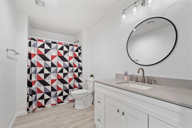 527 Pond View Drive SE, Lonsdale, MN 55046