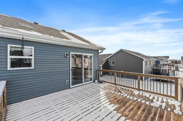 527 Pond View Drive SE, Lonsdale, MN 55046