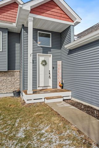 527 Pond View Drive SE, Lonsdale, MN 55046