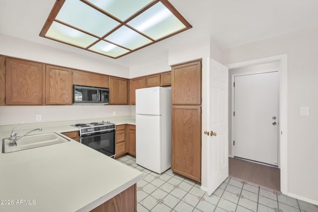 945 N PASADENA -- 15, Mesa, AZ 85201