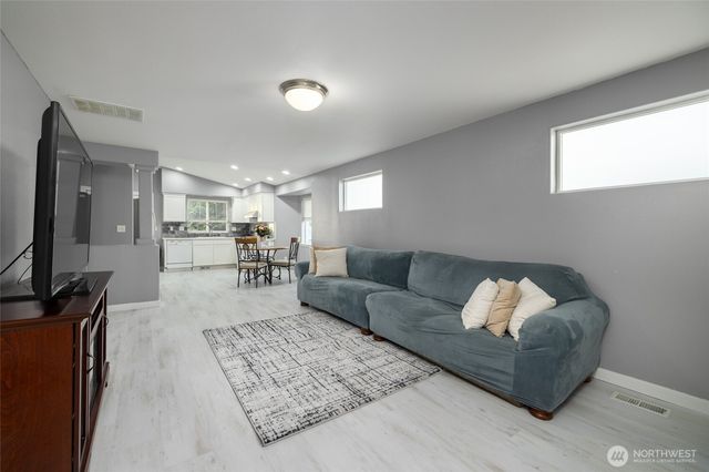 250 Dallas Street, Mount Vernon, WA 98274