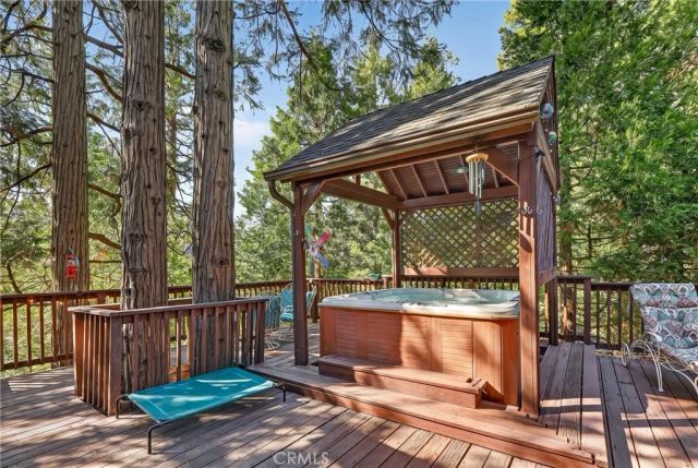 374 Grass Valley Road, Lake Arrowhead, CA 92352
