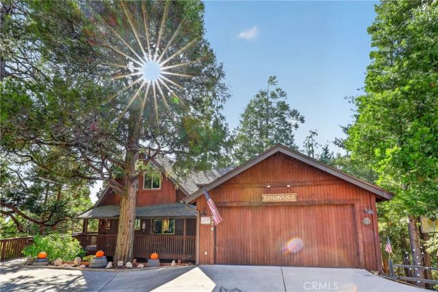 374 Grass Valley Road, Lake Arrowhead, CA 92352