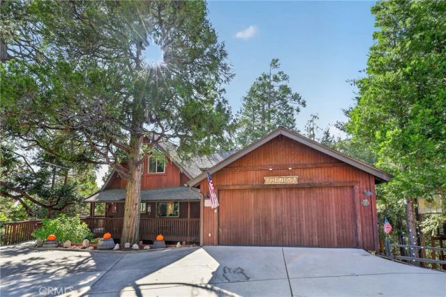 374 Grass Valley Road, Lake Arrowhead, CA 92352