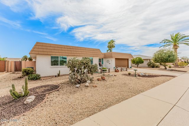 9613 W RAINTREE Drive, Sun City, AZ 85351