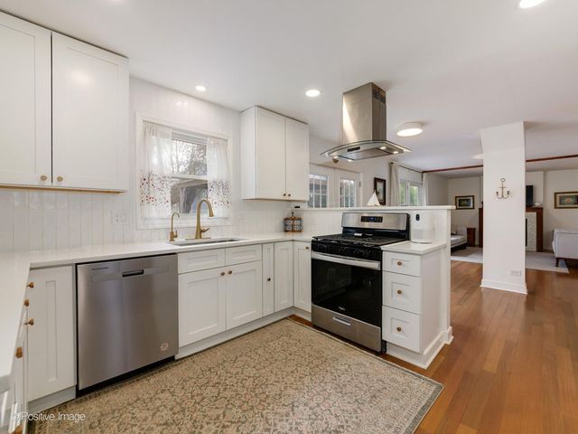 18 Montebello Drive, Vernon Hills, IL 60061