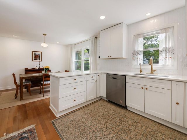 18 Montebello Drive, Vernon Hills, IL 60061
