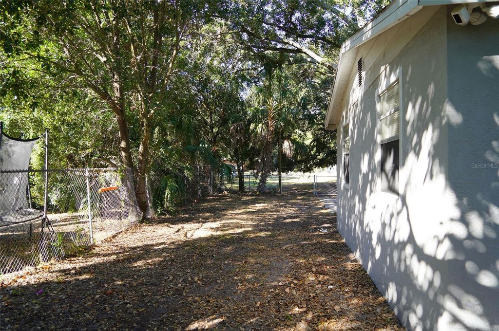 Image 8 of property listing at 4509 N 29TH STREET, Tampa, FL 33610