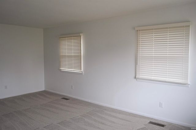 2426 White Oak Avenue, Fort Wayne, IN 46805