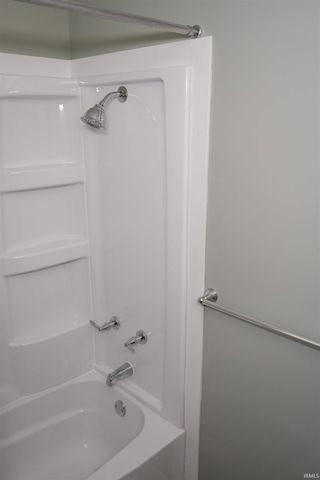 2426 White Oak Avenue, Fort Wayne, IN 46805