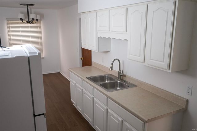 2426 White Oak Avenue, Fort Wayne, IN 46805