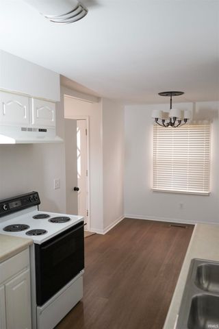 2426 White Oak Avenue, Fort Wayne, IN 46805