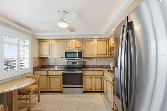 1581 GULF BOULEVARD 403N, Clearwater Beach, FL 33767