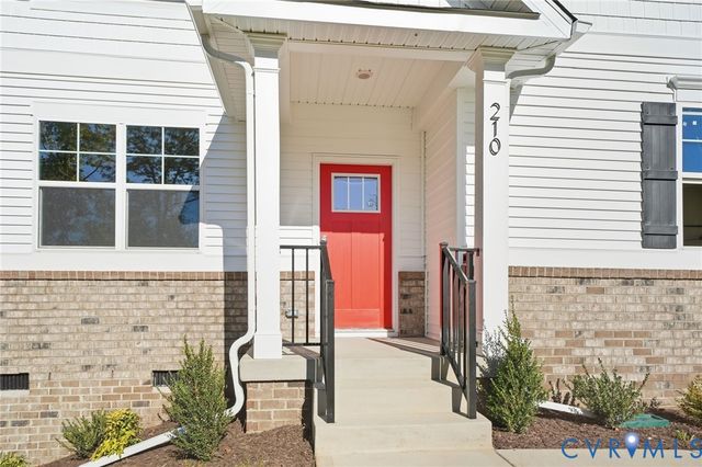 210 Happy Valley Rd, Keswick, VA 22947