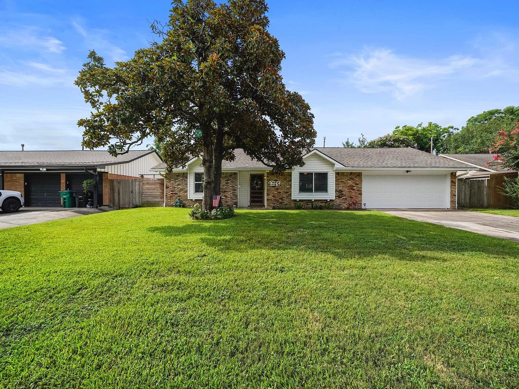 9543 Weatherwood Drive, Houston, TX 77080