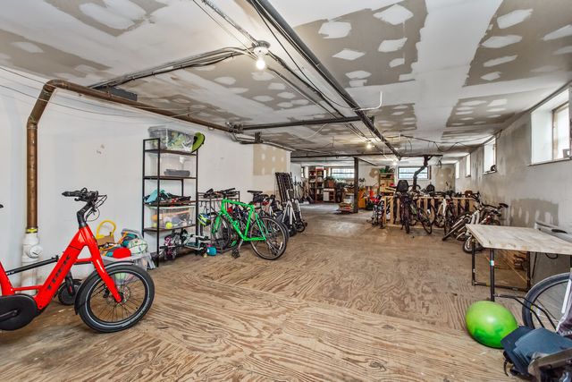 4404 N Paulina Street 2C, Chicago, IL 60640