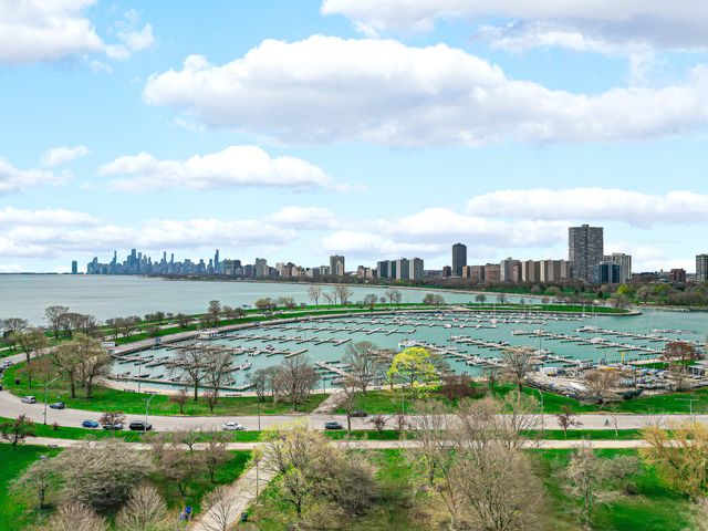 4404 N Paulina Street 2C, Chicago, IL 60640