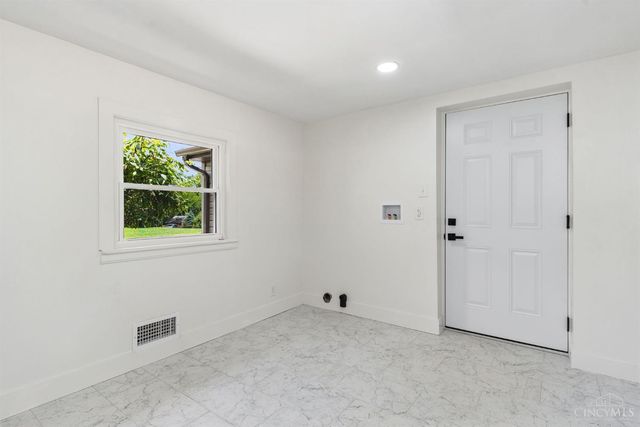 102 Chapel Road, Amelia, OH 45102