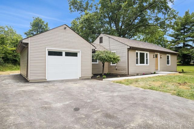102 Chapel Road, Amelia, OH 45102