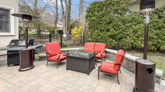 16 Long Acre Lane, Dix Hills, NY 11746