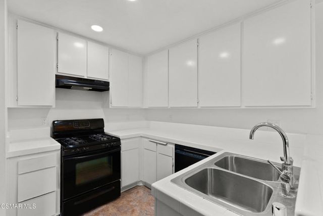 6647 Shakespeare Way, Ventura, CA 93003