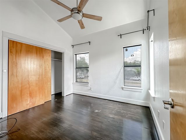417 S Beacon Street, Dallas, TX 75223