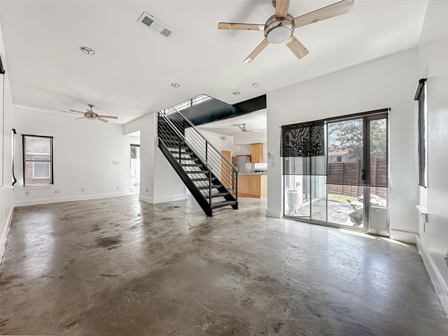417 S Beacon Street, Dallas, TX 75223