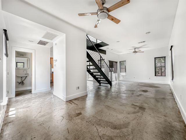 417 S Beacon Street, Dallas, TX 75223