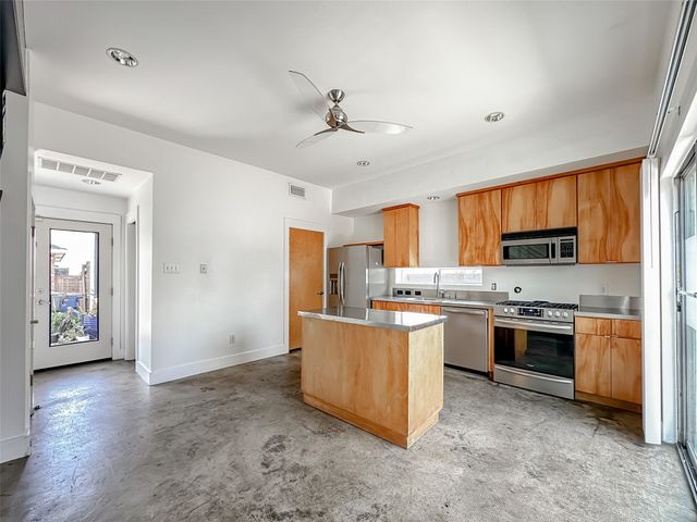 417 S Beacon Street, Dallas, TX 75223