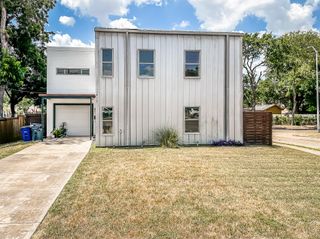 417 S Beacon Street, Dallas, TX 75223