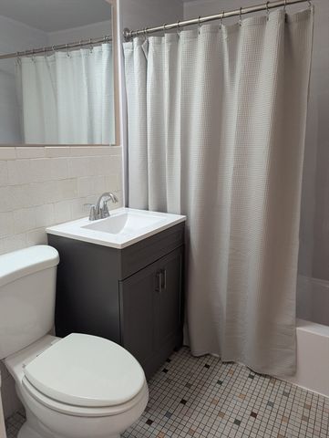 67F Nicholas Rd F, Framingham, MA 01701