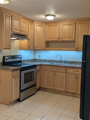 67F Nicholas Rd F, Framingham, MA 01701