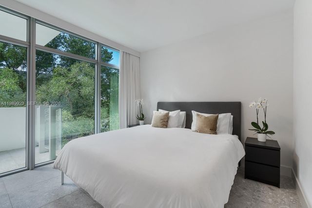 1201 20th St 301, Miami Beach, FL 33139