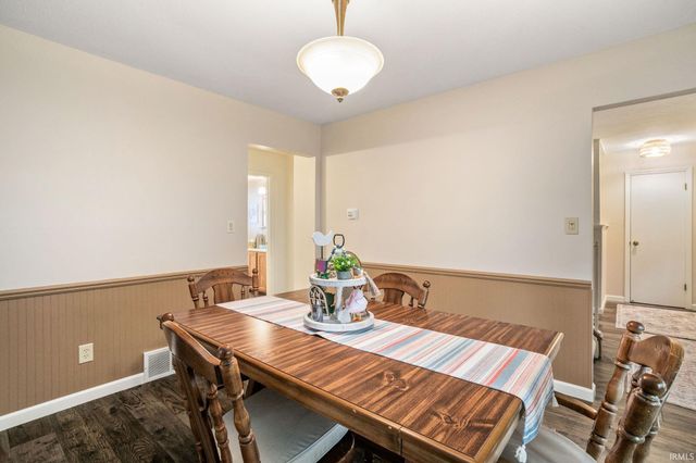 52122 Justine Drive, South Bend, IN 46628