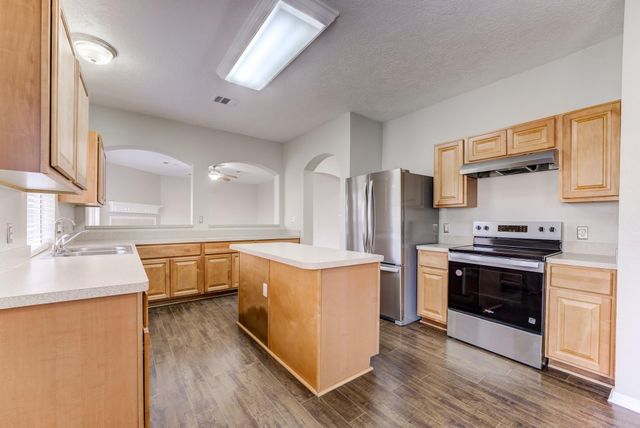 12415 Silversmine Drive, Houston, TX 77014