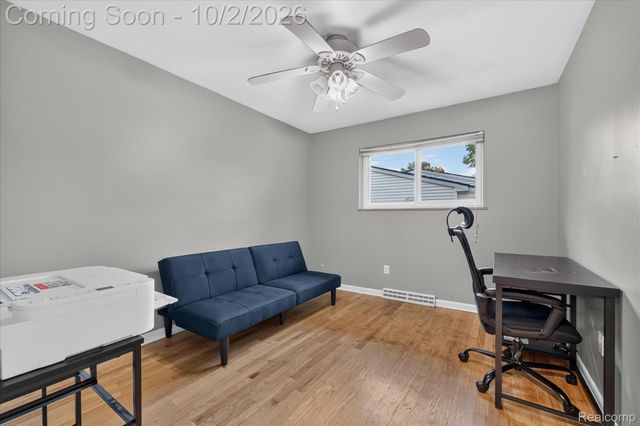 5539 Sunwood Drive, Waterford Charter Township, MI 48329